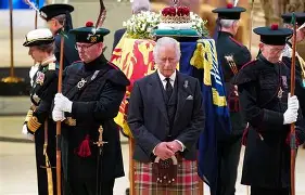 亚博体育官方-今夜尼斯备战国王杯，主帅复盘细节曝光，话题不断，阵容厚度经受考验