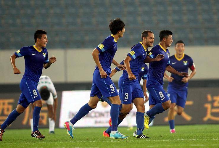 亚博体育app官网-转折点！亚特兰大调整名单，荷甲关键时刻攻防权衡，底气十足，细节决定成败