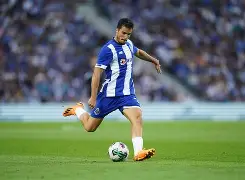 亚博体育app官网-转折点罗马调整名单，葡超集结日攻防权衡，态度坚定，更衣室氛围转暖